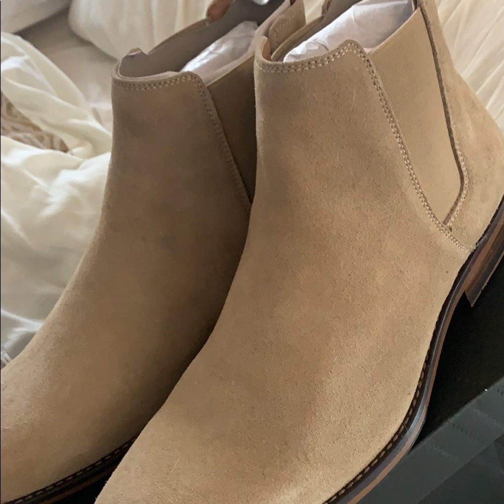 Chelsea boots
